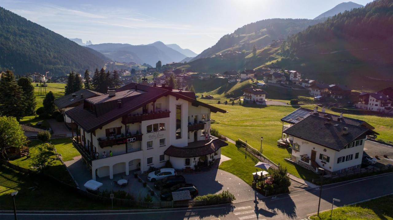 Garni Villa Erna Sëlva di Val Gardena Eksteriør billede