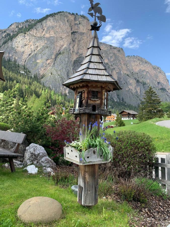 Garni Villa Erna Sëlva di Val Gardena Eksteriør billede