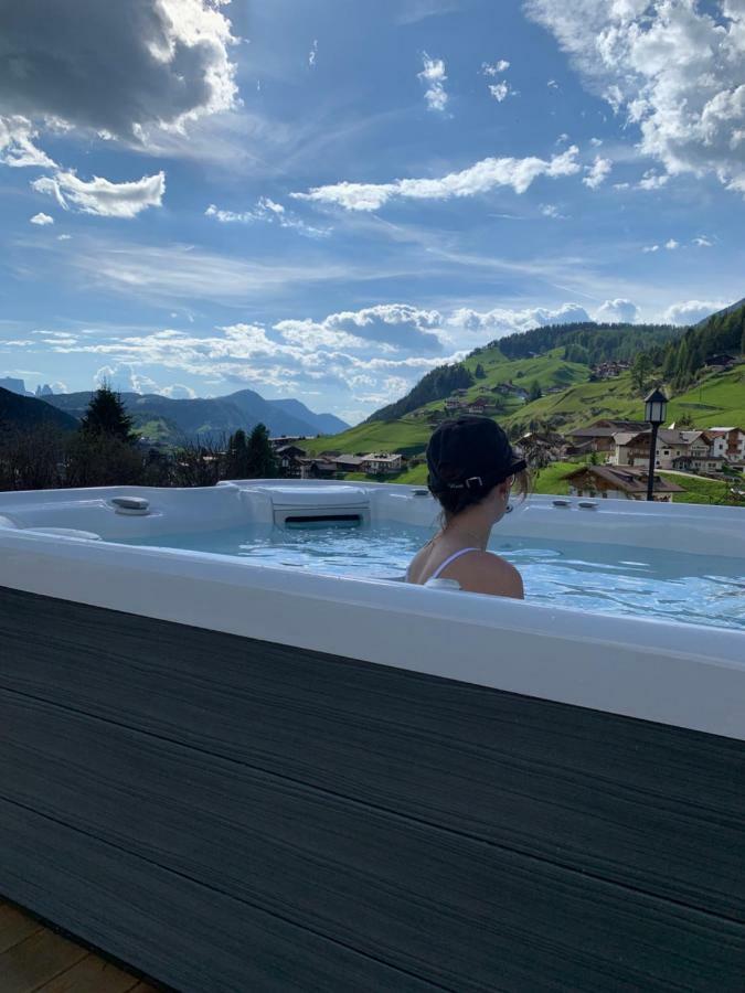 Garni Villa Erna Sëlva di Val Gardena Eksteriør billede